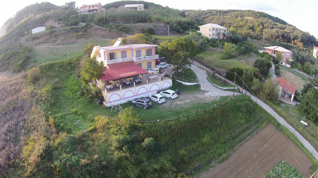 Kostas Apartment Vitalades